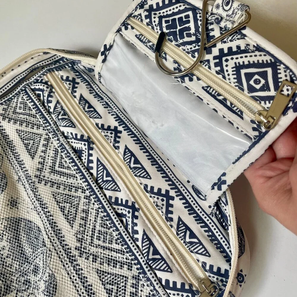 Narwey Travel Toiletry Hanging Bag with Mesh